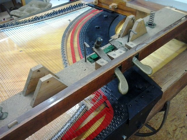 Reparatur am Klavier Roloff – Schritt 9