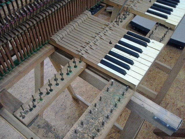 Reparatur am Klavier Roloff – Schritt 11