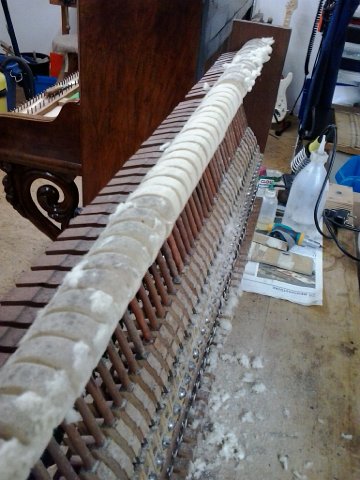 Reparatur am Klavier Roloff – Schritt 16